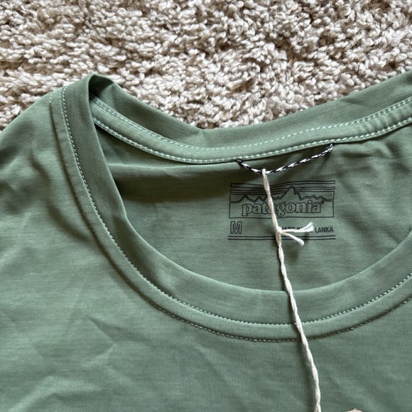 Brand new Patagonia Capilene Daily Shirt Men's Medium Green - Picture 7 of 9